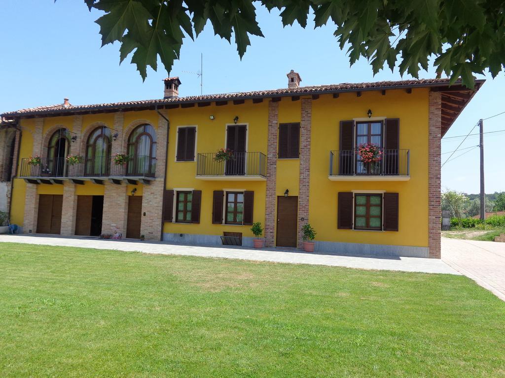 Villa La Casa In Rivalta à Verduno Extérieur photo