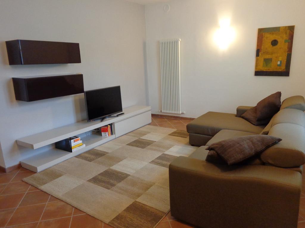 Villa La Casa In Rivalta à Verduno Chambre photo